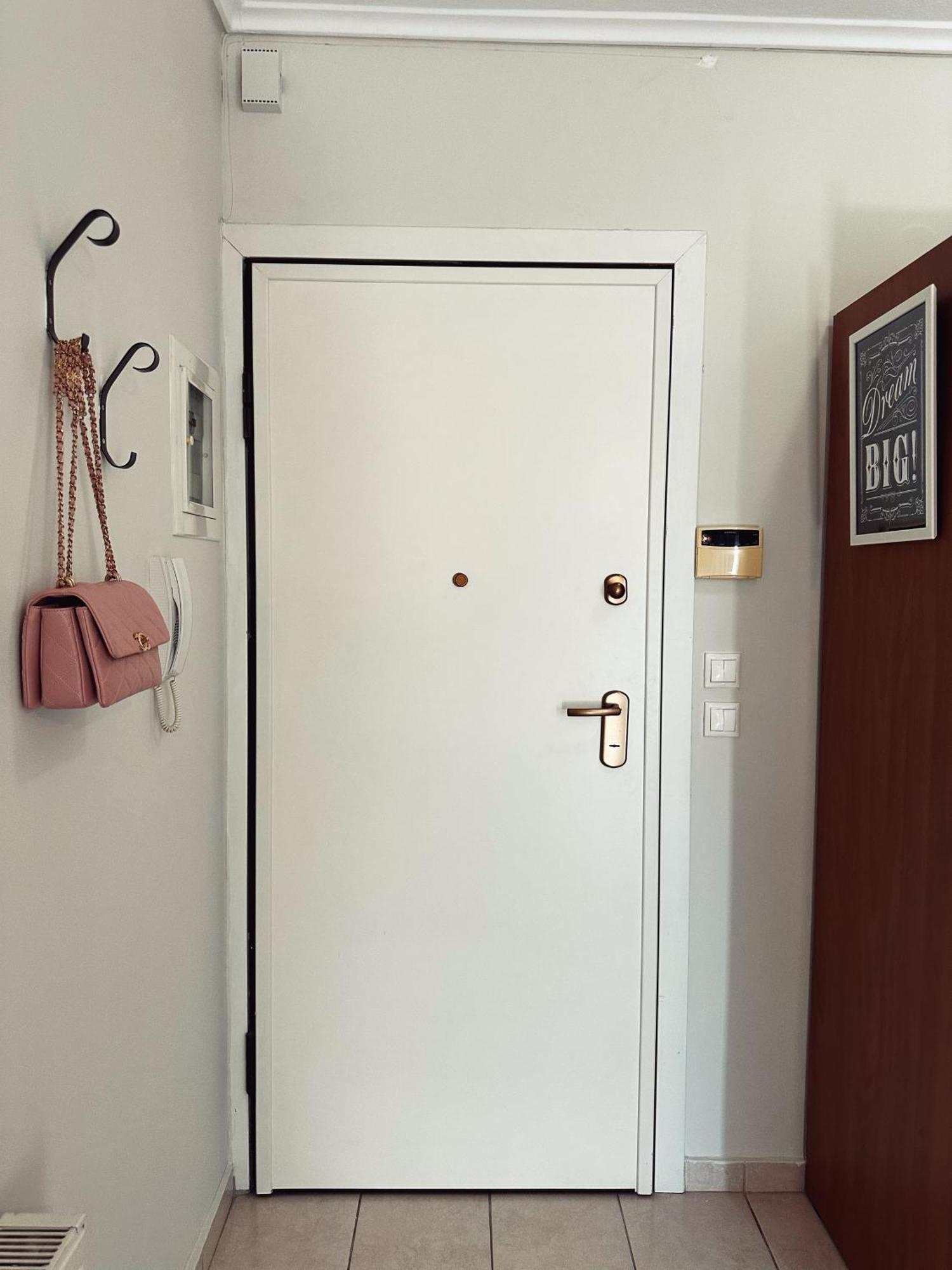 Homely Flat Near Airport Szaloniki Kültér fotó