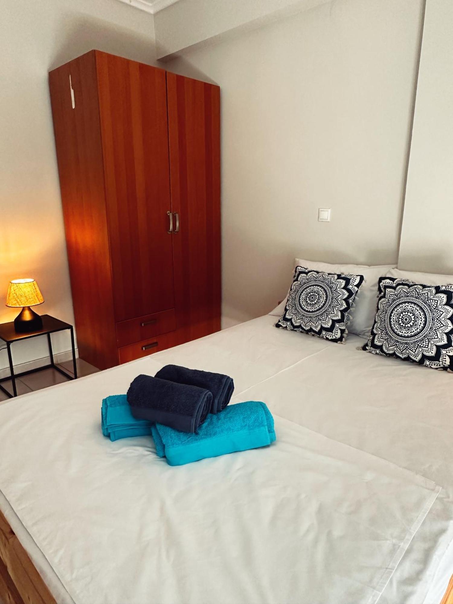 Homely Flat Near Airport Szaloniki Kültér fotó