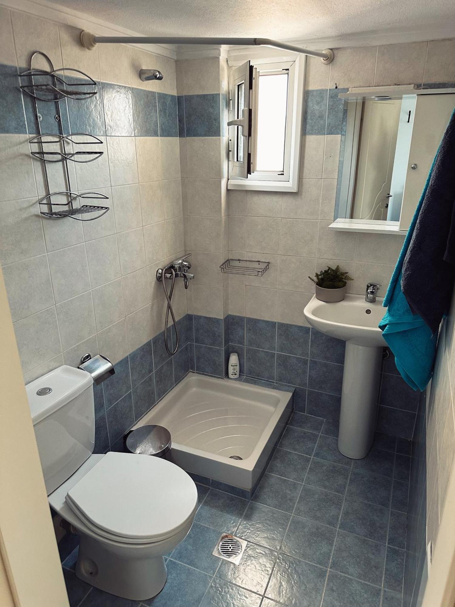 Homely Flat Near Airport Szaloniki Kültér fotó